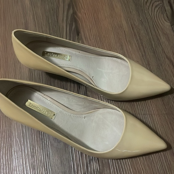 LOUISE et CIE Jacoba Kitten Heel Pump Light Beige Patent Womens,6/36!CUTE - Picture 3 of 8
